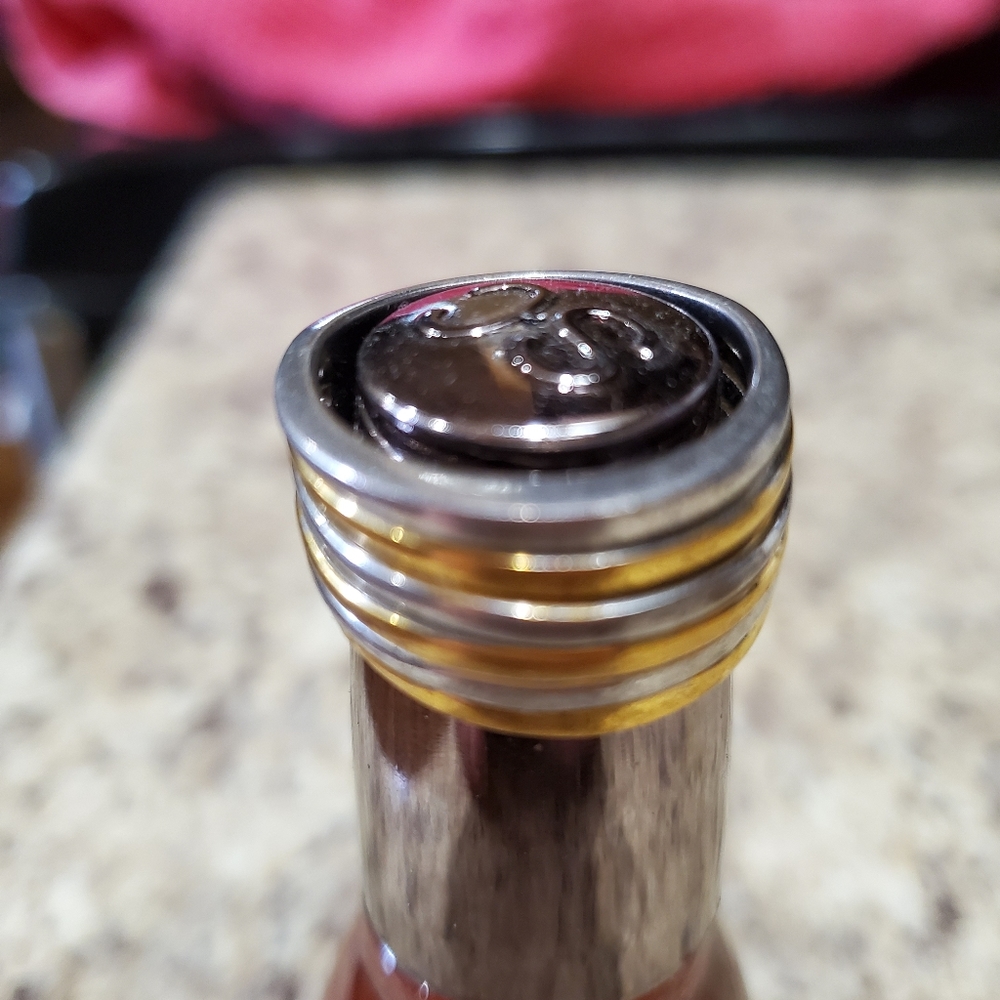 Beautiful gold and silver tone ring